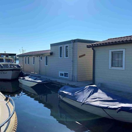 Visserslust - Woonboten & Appartementen Vinkeveen Kültér fotó