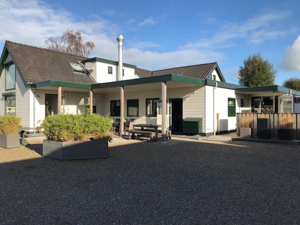 Visserslust - Woonboten & Appartementen Vinkeveen Kültér fotó