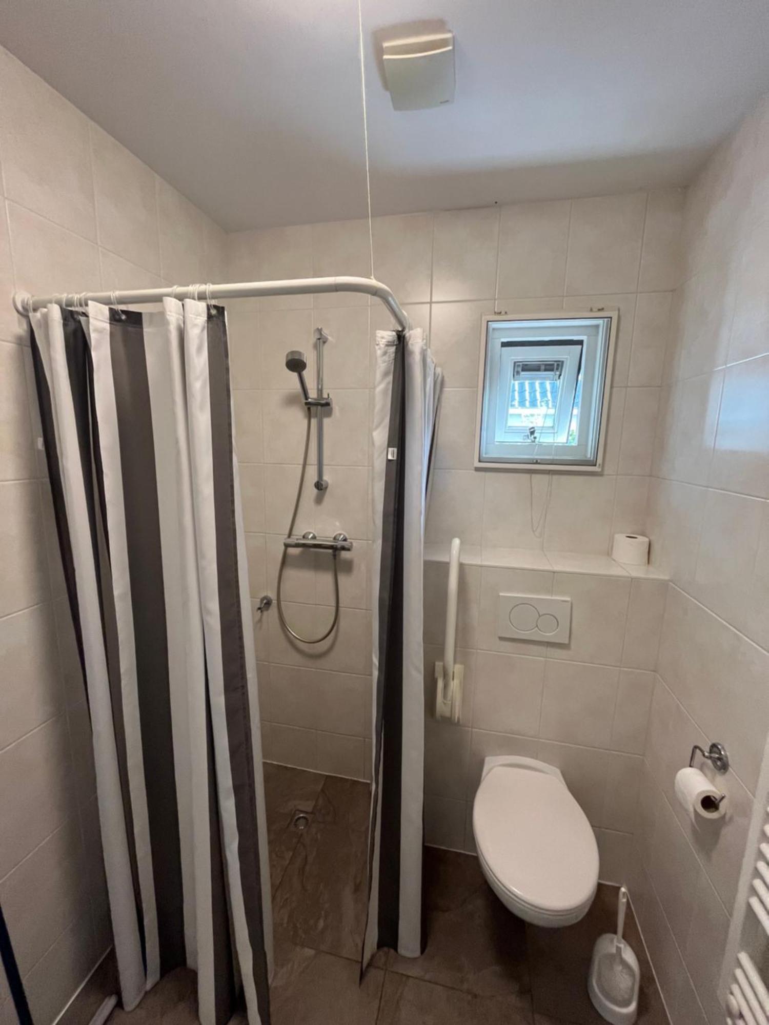 Visserslust - Woonboten & Appartementen Vinkeveen Kültér fotó
